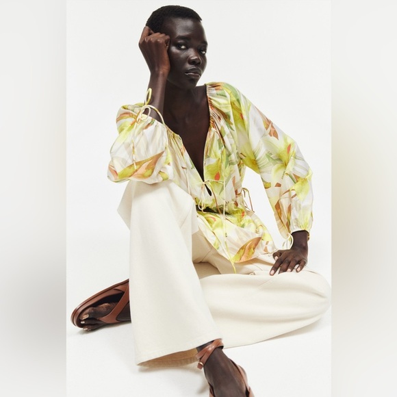 H&M‎ Tropical Floral Drawstring Blouse NWT Size M - Picture 11 of 12